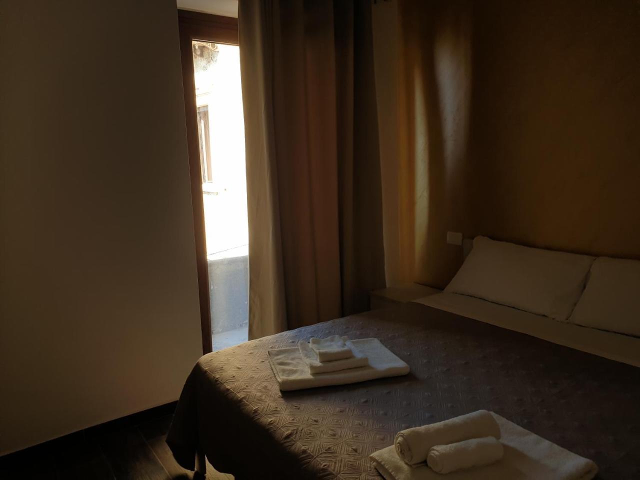 Gio Rooms Scalea Exteriér fotografie