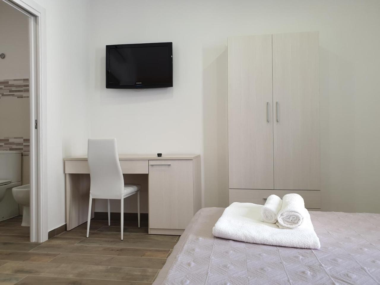 Gio Rooms Scalea Exteriér fotografie