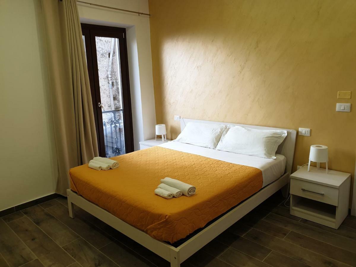 Gio Rooms Scalea Exteriér fotografie
